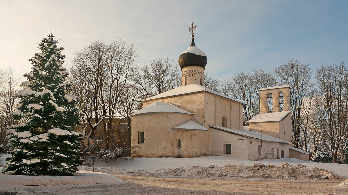 Псков Горького 1а Церковь