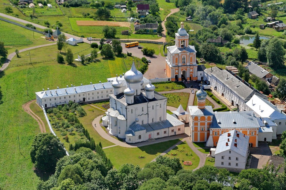 Варлаамо-Хутынский монастырь, Новгородская область